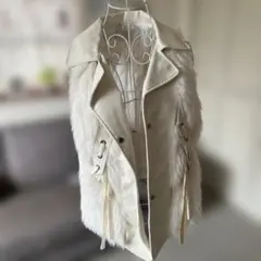 ホワイトファー・レザーベスト