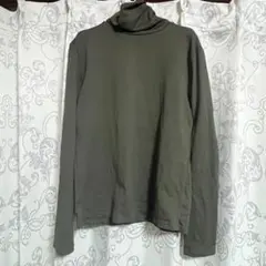 ZARA オリーブグリーン タートルネック 長袖のサムネイル