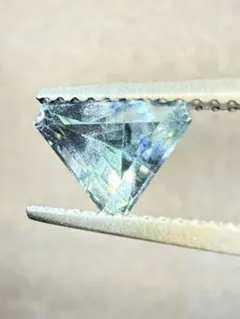 【このカットがお好きな方】カラーチェンジジルコン　1.63ct