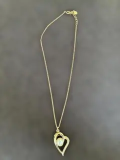 新品 ゴールド ハートネックレス キャッツアイ調 ビジュー レトロ 匿名配送