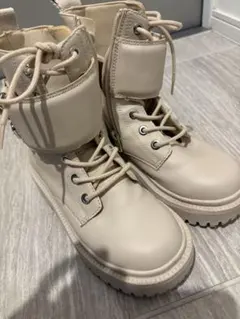 ZARA キッズ　レースアップブーツのサムネイル
