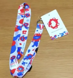 万博　ミャクミャク ネックストラップ コミャク EXPO2025 ワールド柄