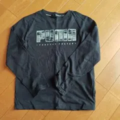 PUMA ブラック 長袖カットソー