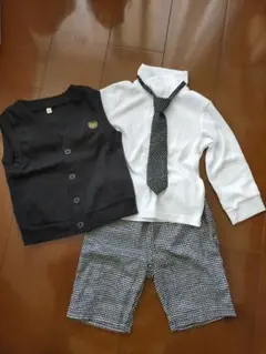 フォーマル 子供服 セット (ベスト、シャツ、ネクタイ、ショートパンツ)
