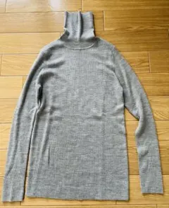 ユニクロ　メリノリブタートルネックセーター　XL
