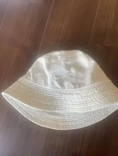 Nike バケットハット アイボリー M/L