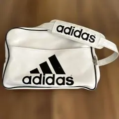adidas エナメルスポーツバッグ　ホワイト