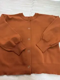 オレンジ ボタン付きカーディガンのサムネイル