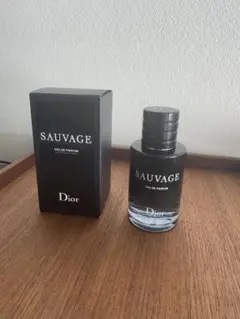 Dior Sauvage Eau de Parfum ボックス付き