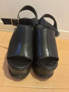 大幅値下げムルーア　サンダル