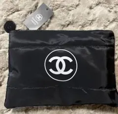 タイムSALE 新品未使用　ノベルティ　ブラック キルティング ナイロン ポーチ