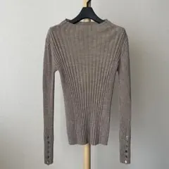 プルミエアロンディスモン ニット