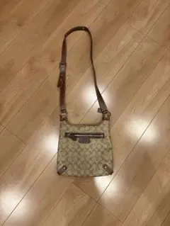 COACH シグネチャー ショルダーバッグyoko flexwitme swag COACH シグネチャー ショルダーバッグyoko flexwitme swag - メルカリ