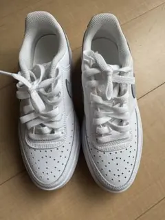 NIKE 厚底スニーカー コート ビジョン アルタ 23cm