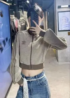 adidas ♡クロップドジャケット ブラウン