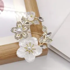 桜 ブローチ ビジュー パール フォーマル 春 花 ファッション小物 さくら♡