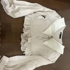 フリル付きレース襟シャツ