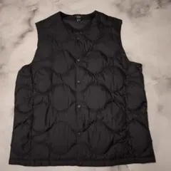 【美品】ユニクロ ULTRA LIGHT DOWN ダウンベスト L