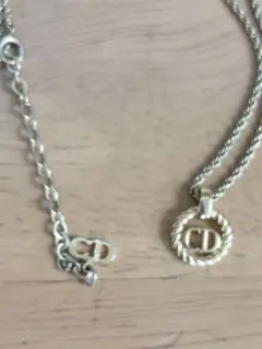 値下げ交渉します‼️ Christian Dior CD ロゴ ネックレスのサムネイル