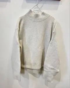 ユニクロ スフレヤーンモックネックセーターSサイズオフホワイト