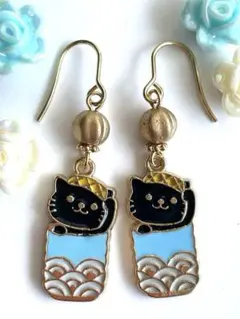 チェコビーズと湯呑みにゃんこピアスイヤリング46