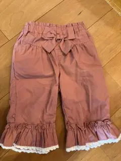 フリル付きピンクハーフパンツ 120