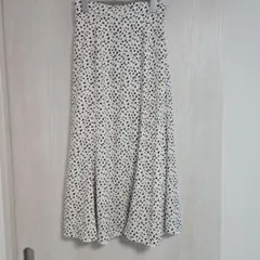 ドット柄フレアロングスカート
