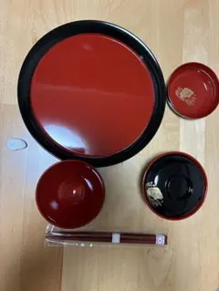 【女の子用】お食い初め用赤黒漆器セット　歯固めの石付き