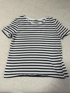 値下げ！ZARA ボーダー　Tシャツ　xsサイズのサムネイル
