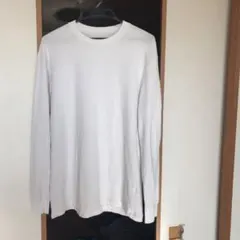 UNIQLO HEATTECH ホワイト長袖カットソー