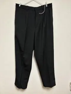 ユニクロC 黒　タックワイドパンツ