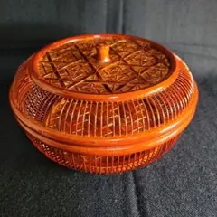 美しい2段式　漆器 菓子器・喰籠　竹編細工　蓋付き籠　円形　5点セット 美しい2段式 漆器 菓子器・喰籠 竹編細工 蓋付き籠 円形 5