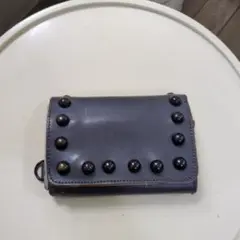smear スタッズ付き　グレー　二つ折り財布