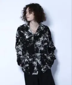 ハレ　アンビギュアスガラシャツ