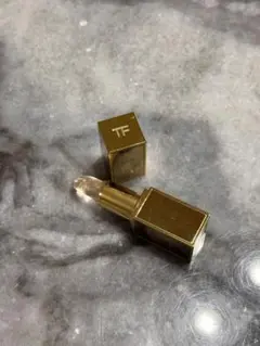 TOM FORD BEAUTY リップ バーム ゴールドのサムネイル