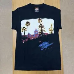 ロックバンドEAGLES Hotel California 2004 Tシャツのサムネイル