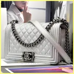 希少 シャネル ボーイシャネル パンチング チェーンショルダー シルバー 269