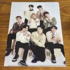 stray kids ファミマ限定クリアファイルのサムネイル