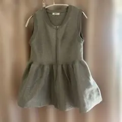 ラメ入りシルバーペプラムベスト