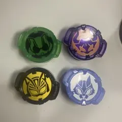 仮面ライダーギーツ　IDコア　4個セット