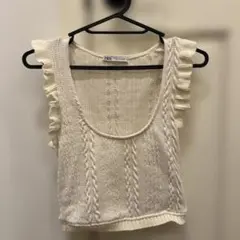 ZARA アイボリー フリル ノースリーブ ニット