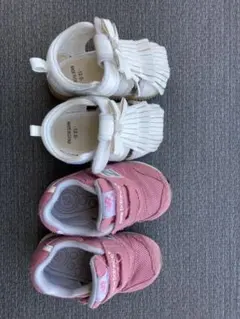 サンダル　スニーカー