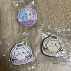 くら寿司 ちいかわ&カブトムシ　くりまんじゅう＆シーサー　モモンガ(缶バッジ)