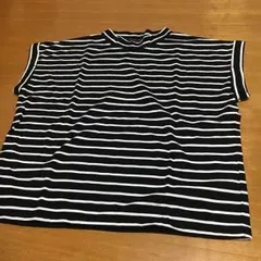 最終お値下げ。GU ボーダー トップス