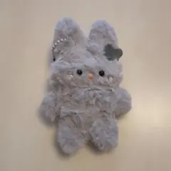 うさぎさんキーホルダー　モールドールキーホルダー　ハンドメイド　グレー