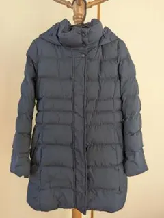 ユニクロ 紺色ダウンコート フード付き　130cm