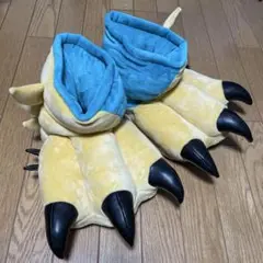 ジンオウガ モンハン スリッパ 限定 足 ルームシューズ コスプレ ぬいぐるみ ジンオウガ モンハン スリッパ 限定 足 ルームシューズ コスプレ
