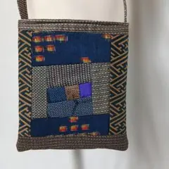 エ*ん様 着物リメイク　大島紬や絣パッチワークミニショルダーバッグ　(スマホショ