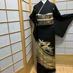 ［7520］黒留袖 鳳凰 駒刺繍 比翼付 五つ紋 橘 幅広サイズ 正絹 着物 袷 千總 黒留袖 京の老舗450余年 檜扇鳳凰紋 金駒刺繍 黒留袖 婚礼