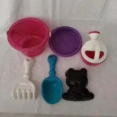 砂遊びセット　6点まとめ売り　キッズローヤルのサムネイル